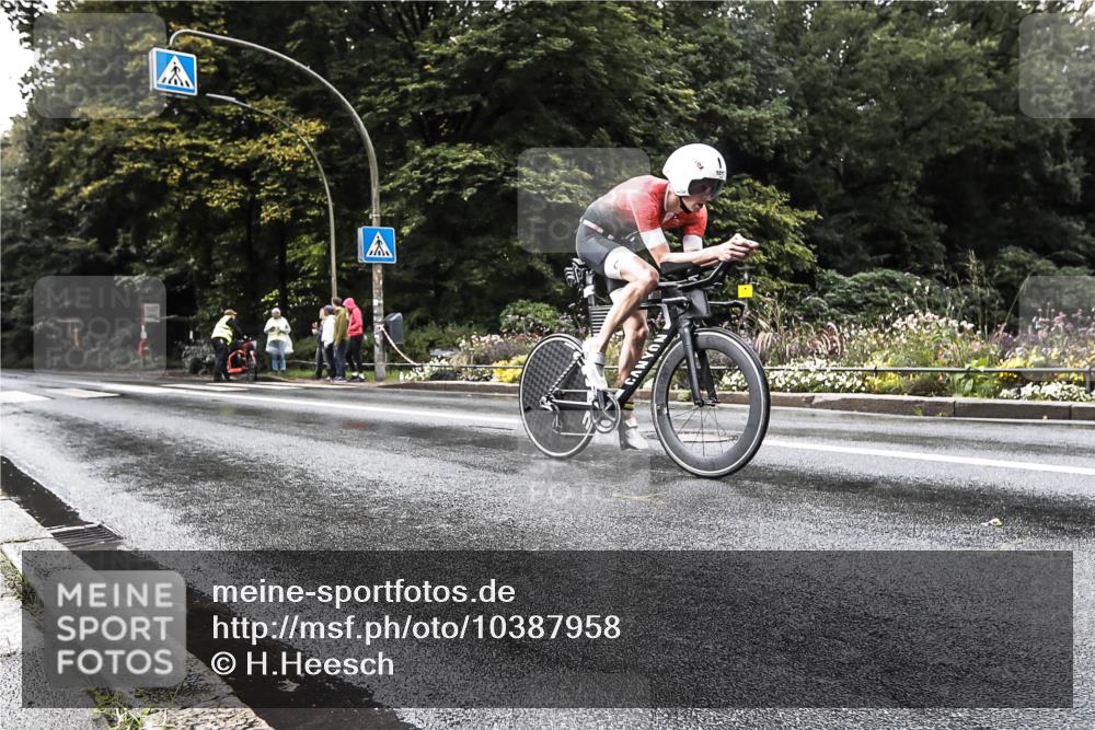 13.09.2026 - Stadtparktriathlon H.Heesch http://msf.ph/oto/10387958 13.09.2026 12:20:51 Radfahren 953, 959, 1017, 1076, 1081, 1108, 1242 meine-sportfotos.de