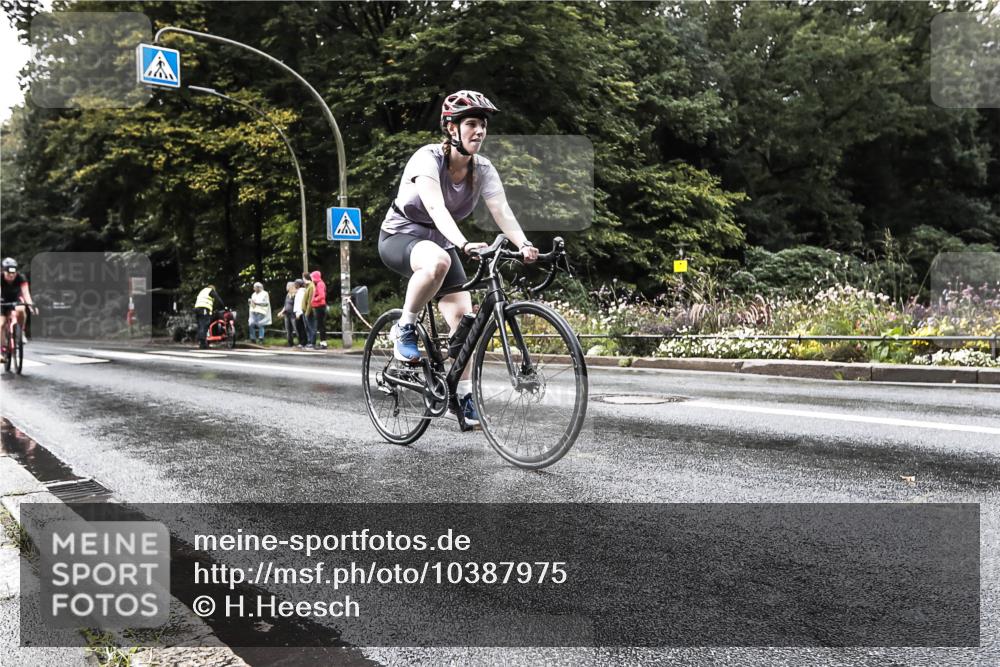 13.09.2026 - Stadtparktriathlon H.Heesch http://msf.ph/oto/10387975 13.09.2026 12:20:59 Radfahren 950, 986, 1080, 1105, 1151 meine-sportfotos.de
