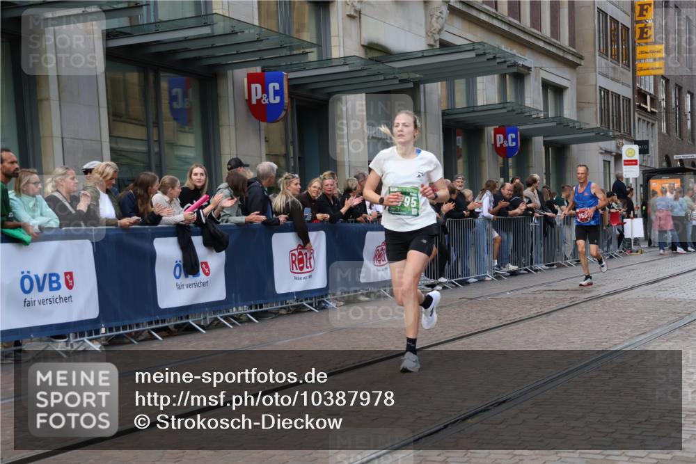 13.09.2026 - 21. swb-Marathon Bremen Strokosch-Dieckow http://msf.ph/oto/10387978 13.09.2026 12:57:21 Ziel 919, 2986, 4795, 6264, 365, 850, 1875, 3368, 5912 meine-sportfotos.de