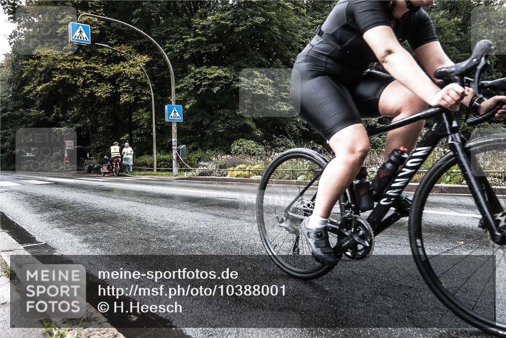 13.09.2026 - Stadtparktriathlon H.Heesch http://msf.ph/oto/10388001 13.09.2026 12:21:28 Radfahren 996, 1109, 1133, 1154, 1179 meine-sportfotos.de