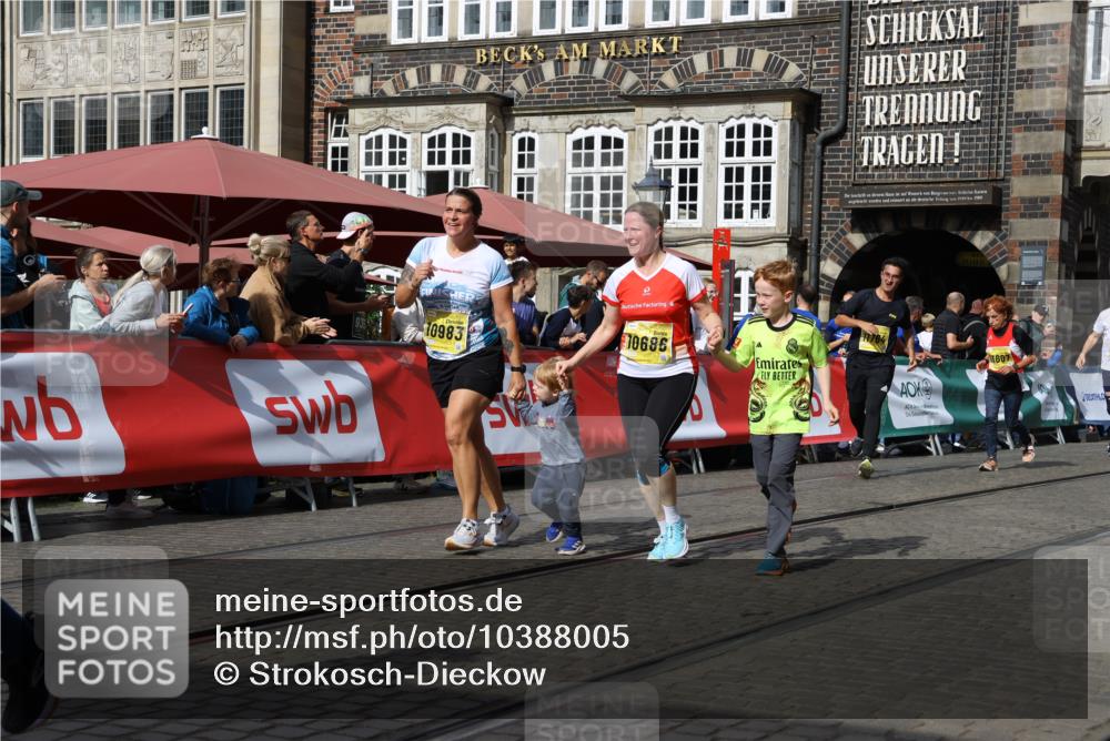 13.09.2026 - 21. swb-Marathon Bremen Strokosch-Dieckow http://msf.ph/oto/10388005 13.09.2026 11:09:26 Ziel 10217, 10314, 10321, 10455, 10570, 10630, 10686, 10983, 11011, 11091, 11138, 11304, 11531, 11578, 11812, 11905, 11987, 12155, 12192, 12337, 12554, 10234, 10386, 10417, 10424, 10696, 10712, 10785, 10990, 10991, 11192, 11937, 12409, 12474, 12532 meine-sportfotos.de