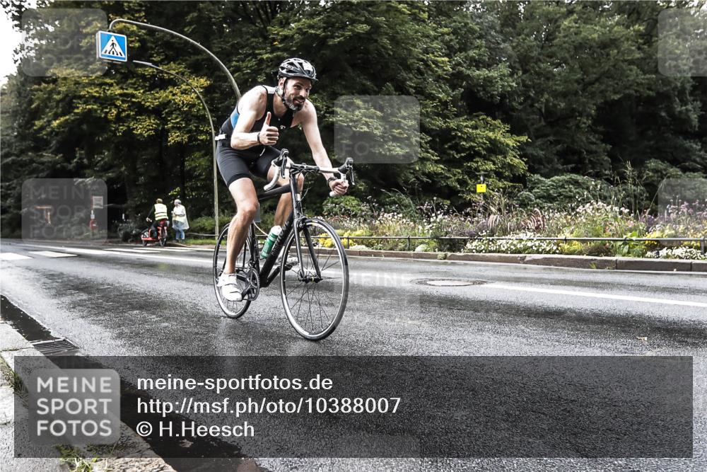 13.09.2026 - Stadtparktriathlon H.Heesch http://msf.ph/oto/10388007 13.09.2026 12:21:46 Radfahren 1009, 1136 meine-sportfotos.de