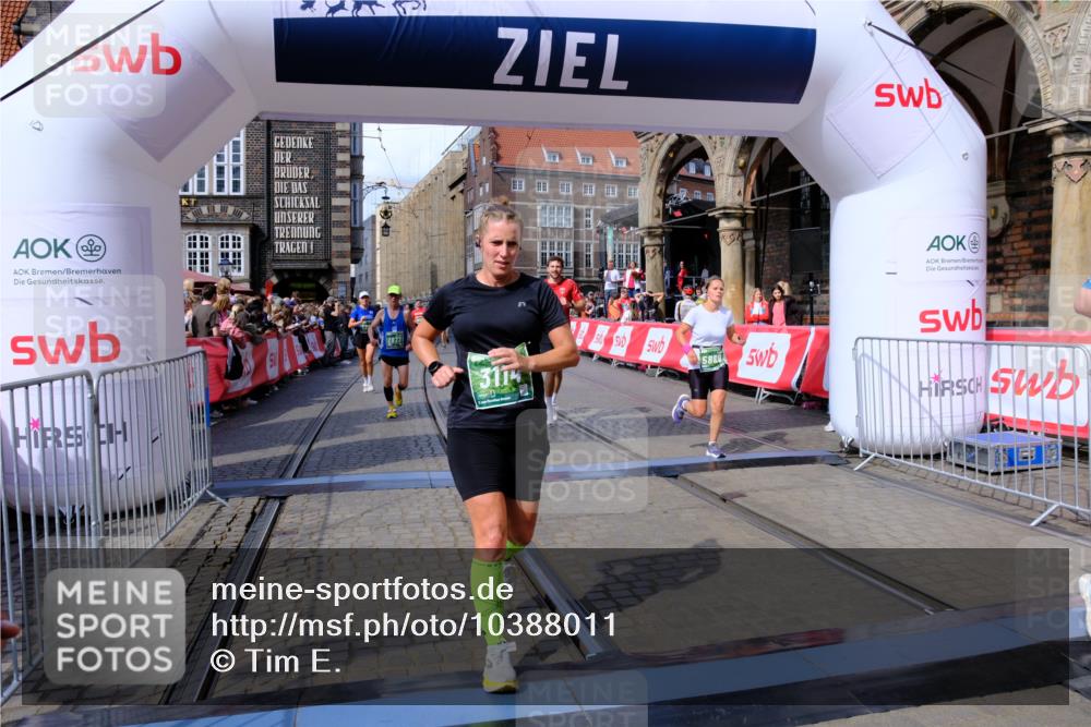 13.09.2026 - 21. swb-Marathon Bremen Tim E. http://msf.ph/oto/10388011 13.09.2026 13:28:37 Ziel 178, 210, 1380, 1460, 2047, 2977, 3114, 3294, 3334, 3597, 4250, 4506, 5250, 5360, 5683, 5889, 6182, 8429, 8570, 9064, 9167, 9168, 9543, 9549, 9738, 9881 meine-sportfotos.de