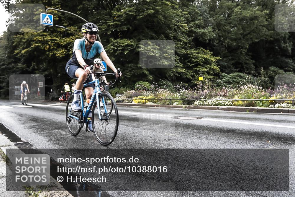 13.09.2026 - Stadtparktriathlon H.Heesch http://msf.ph/oto/10388016 13.09.2026 12:22:00 Radfahren 957, 1035, 1127, 1156, 1163 meine-sportfotos.de