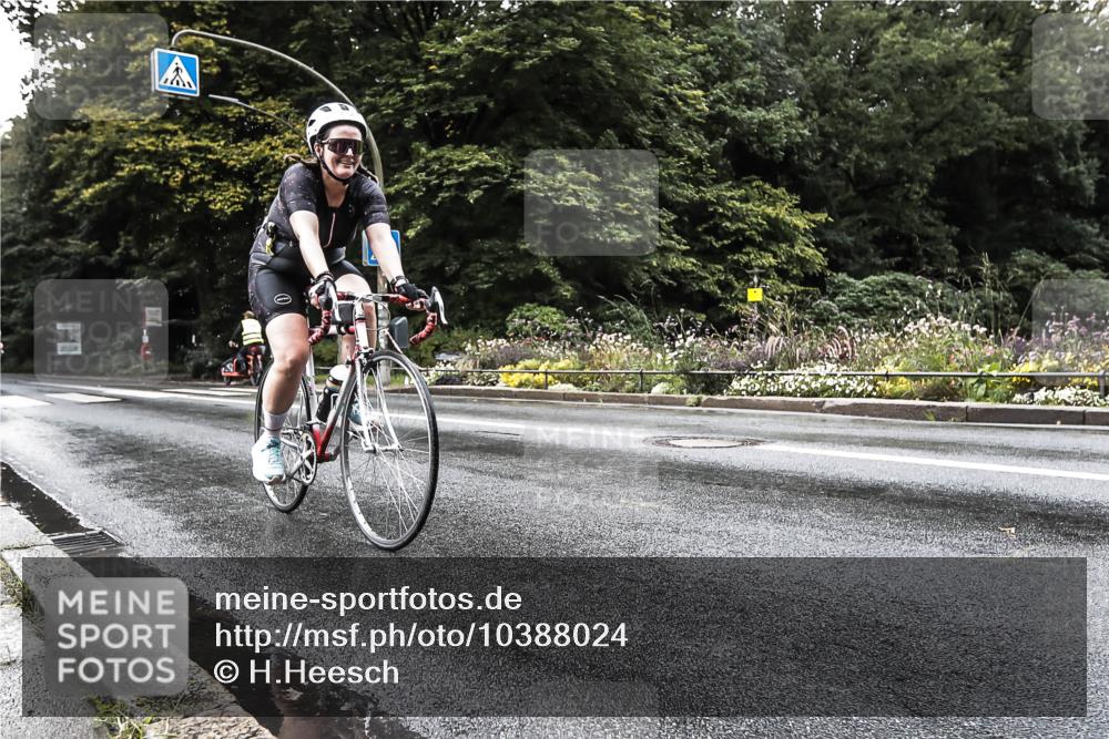 13.09.2026 - Stadtparktriathlon H.Heesch http://msf.ph/oto/10388024 13.09.2026 12:22:02 Radfahren 957, 1035, 1055, 1069, 1127, 1156, 1163 meine-sportfotos.de