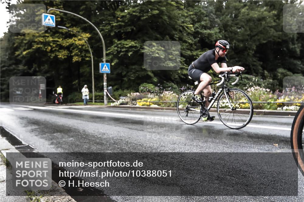 13.09.2026 - Stadtparktriathlon H.Heesch http://msf.ph/oto/10388051 13.09.2026 12:22:23 Radfahren 960, 971, 1160 meine-sportfotos.de