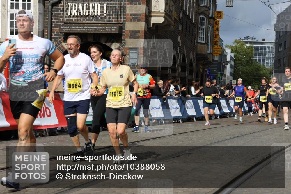 13.09.2026 - 21. swb-Marathon Bremen Strokosch-Dieckow http://msf.ph/oto/10388058 13.09.2026 11:09:29 Ziel 10217, 10314, 10321, 10455, 10570, 10630, 10686, 10983, 11011, 11091, 11138, 11304, 11531, 11578, 11764, 11905, 11987, 12155, 12192, 12337, 12491, 12554, 13607, 10234, 10386, 10417, 10424, 10696, 10712, 10785, 10990, 10991, 11192, 11937, 12409, 12474 meine-sportfotos.de