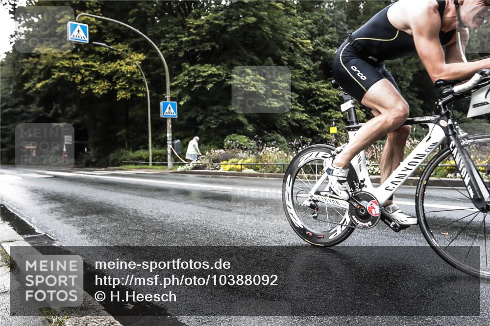 13.09.2026 - Stadtparktriathlon H.Heesch http://msf.ph/oto/10388092 13.09.2026 12:23:09 Radfahren 1049, 1059 meine-sportfotos.de