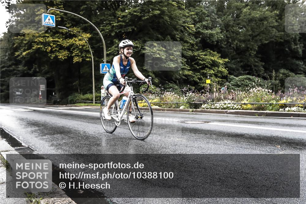 13.09.2026 - Stadtparktriathlon H.Heesch http://msf.ph/oto/10388100 13.09.2026 12:23:31 Radfahren 1022, 1079 meine-sportfotos.de