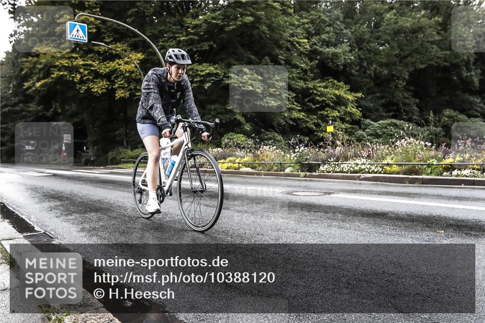 13.09.2026 - Stadtparktriathlon H.Heesch http://msf.ph/oto/10388120 13.09.2026 12:24:03 Radfahren 969, 1188 meine-sportfotos.de