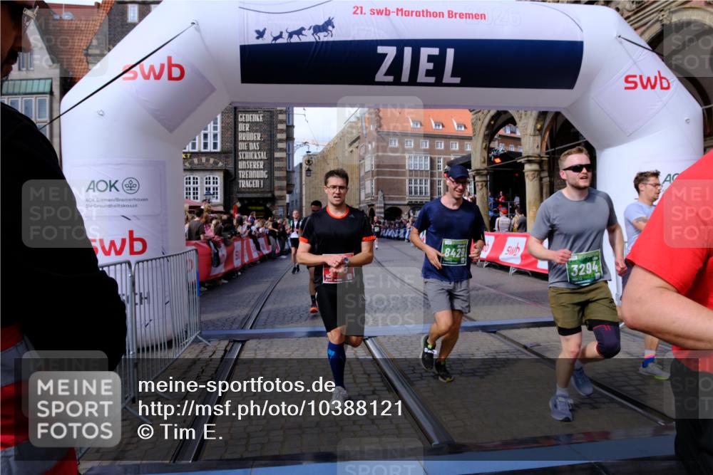 13.09.2026 - 21. swb-Marathon Bremen Tim E. http://msf.ph/oto/10388121 13.09.2026 13:28:45 Ziel 178, 210, 1239, 1380, 1460, 2047, 2764, 2977, 3028, 3294, 3597, 4250, 5250, 5683, 6914, 6957, 8429, 8483, 8570, 9064, 9549 meine-sportfotos.de