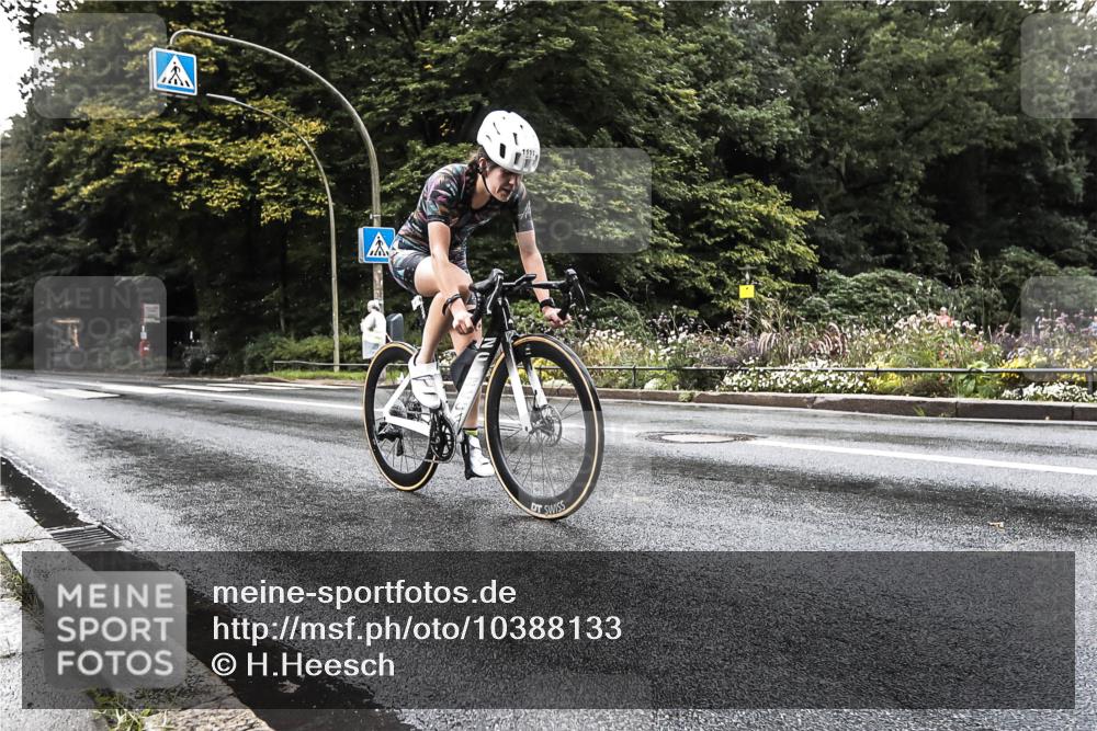 13.09.2026 - Stadtparktriathlon H.Heesch http://msf.ph/oto/10388133 13.09.2026 12:24:33 Radfahren 977, 1111 meine-sportfotos.de