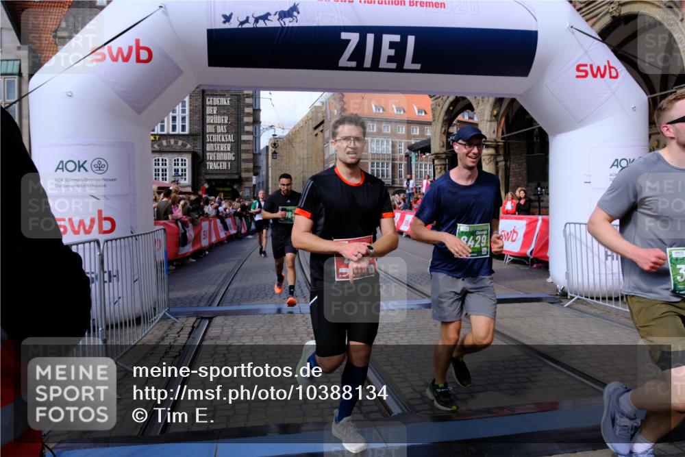 13.09.2026 - 21. swb-Marathon Bremen Tim E. http://msf.ph/oto/10388134 13.09.2026 13:28:45 Ziel 178, 210, 1239, 1380, 1460, 2047, 2764, 2977, 3028, 3294, 3597, 4250, 5250, 5683, 6914, 6957, 8429, 8483, 8570, 9064, 9549 meine-sportfotos.de