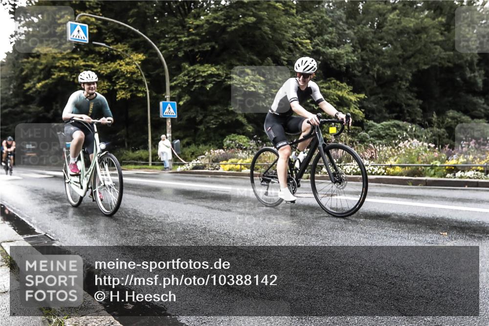 13.09.2026 - Stadtparktriathlon H.Heesch http://msf.ph/oto/10388142 13.09.2026 12:24:40 Radfahren 964, 1039, 1044, 1114, 1166, 1170, 1174 meine-sportfotos.de