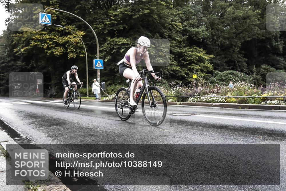 13.09.2026 - Stadtparktriathlon H.Heesch http://msf.ph/oto/10388149 13.09.2026 12:24:43 Radfahren 964, 995, 1166, 1170 meine-sportfotos.de