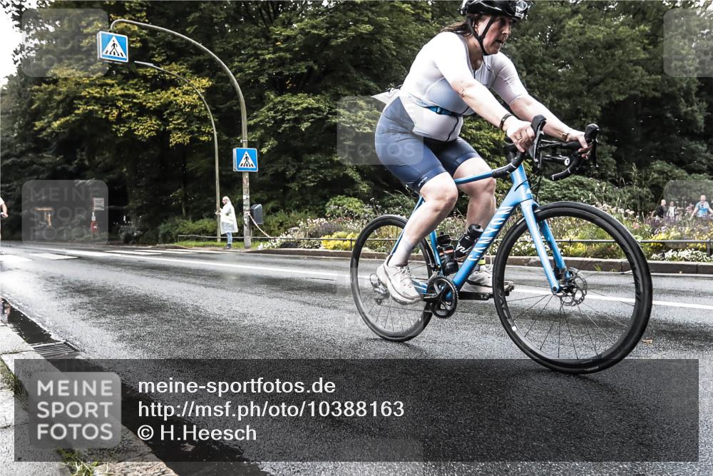 13.09.2026 - Stadtparktriathlon H.Heesch http://msf.ph/oto/10388163 13.09.2026 12:25:05 Radfahren 887, 1168 meine-sportfotos.de