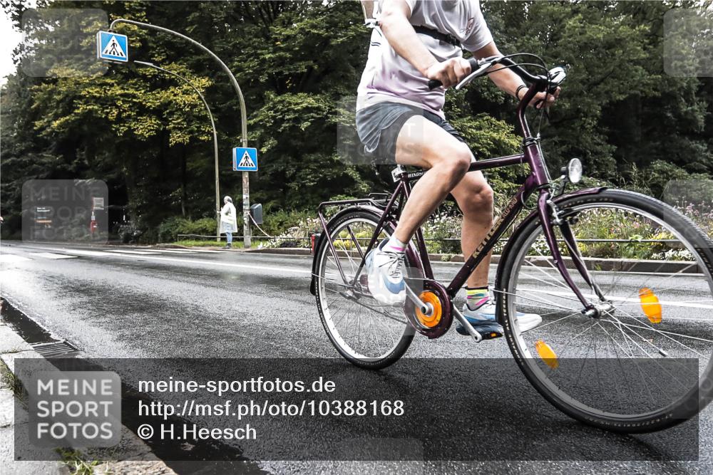 13.09.2026 - Stadtparktriathlon H.Heesch http://msf.ph/oto/10388168 13.09.2026 12:25:07 Radfahren 887, 1016, 1168 meine-sportfotos.de