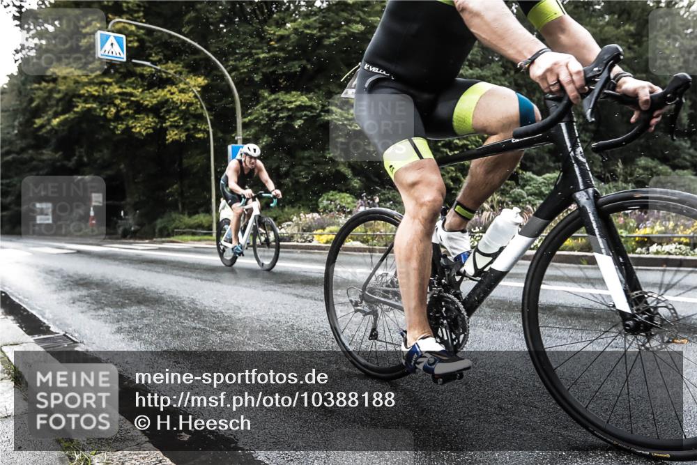 13.09.2026 - Stadtparktriathlon H.Heesch http://msf.ph/oto/10388188 13.09.2026 12:25:44 Radfahren 951, 974 meine-sportfotos.de