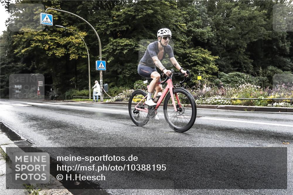 13.09.2026 - Stadtparktriathlon H.Heesch http://msf.ph/oto/10388195 13.09.2026 12:25:49 Radfahren 981, 1097 meine-sportfotos.de