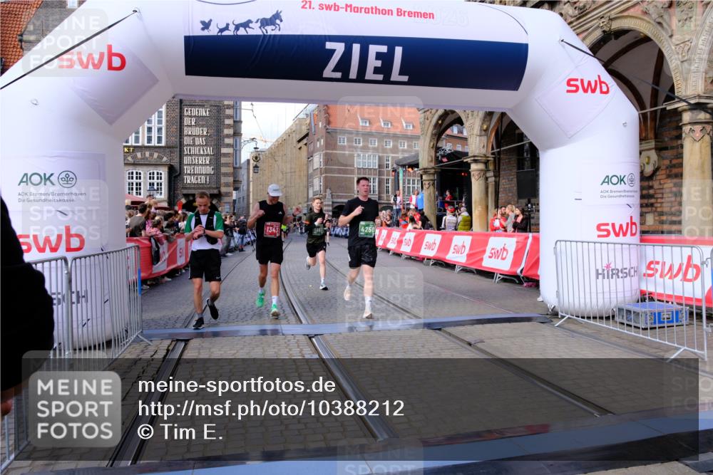 13.09.2026 - 21. swb-Marathon Bremen Tim E. http://msf.ph/oto/10388212 13.09.2026 13:28:48 Ziel 178, 210, 613, 1239, 1380, 1914, 2047, 2764, 3028, 3294, 3597, 4250, 4564, 5683, 6914, 6957, 8429, 8483, 8570, 8938, 9064, 9176, 9549, 13012 meine-sportfotos.de