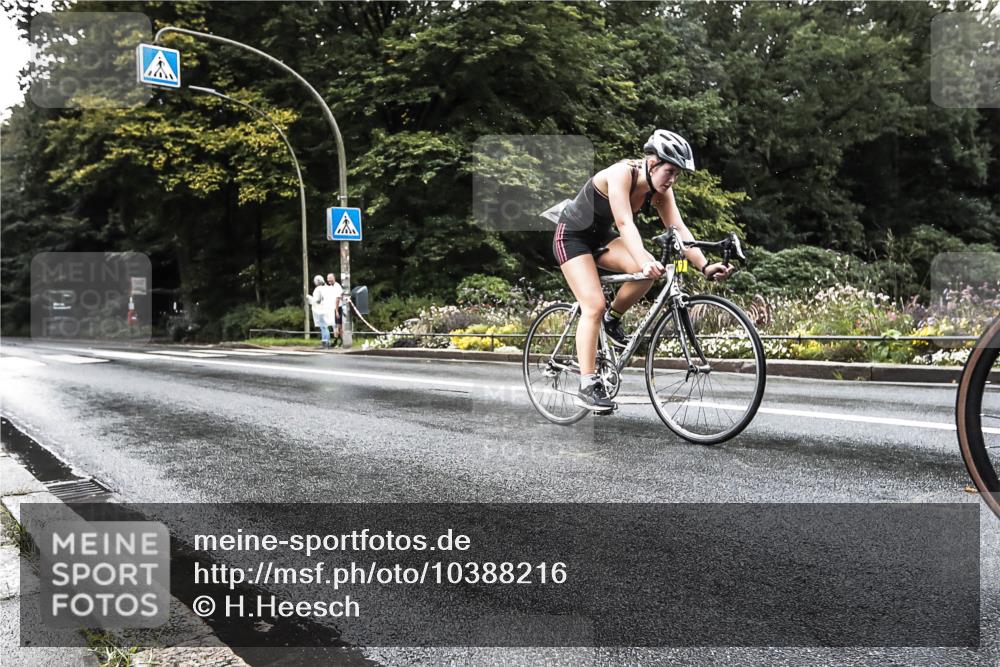 13.09.2026 - Stadtparktriathlon H.Heesch http://msf.ph/oto/10388216 13.09.2026 12:26:09 Radfahren 1043, 1096, 1115 meine-sportfotos.de
