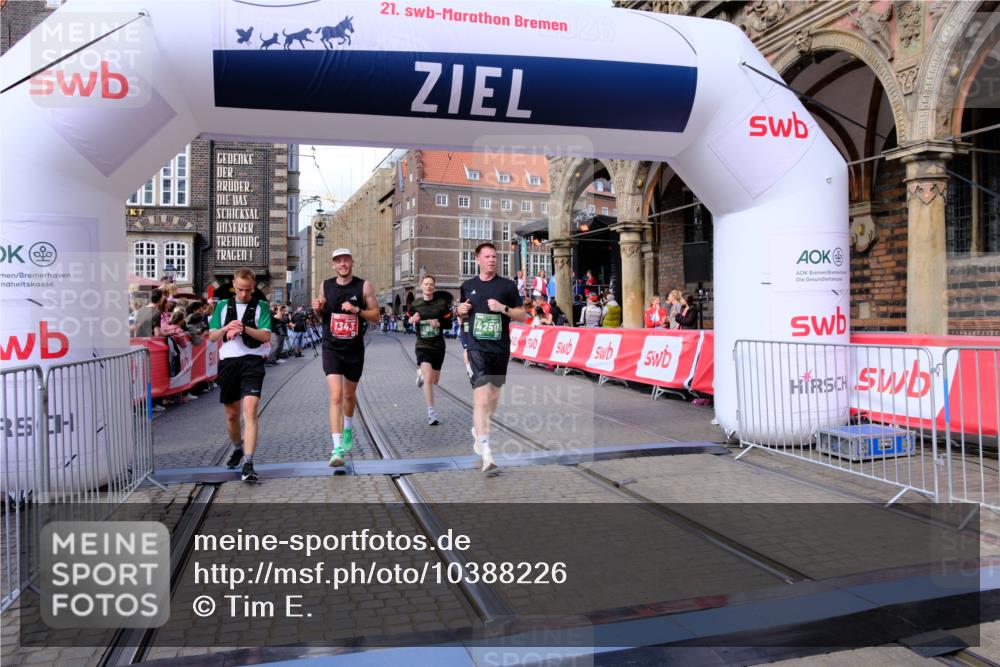 13.09.2026 - 21. swb-Marathon Bremen Tim E. http://msf.ph/oto/10388226 13.09.2026 13:28:49 Ziel 178, 210, 613, 1239, 1380, 1914, 2047, 2764, 3028, 3294, 3597, 4102, 4250, 4564, 5683, 6914, 6957, 8429, 8483, 8570, 8938, 9064, 9176, 9549, 13012 meine-sportfotos.de
