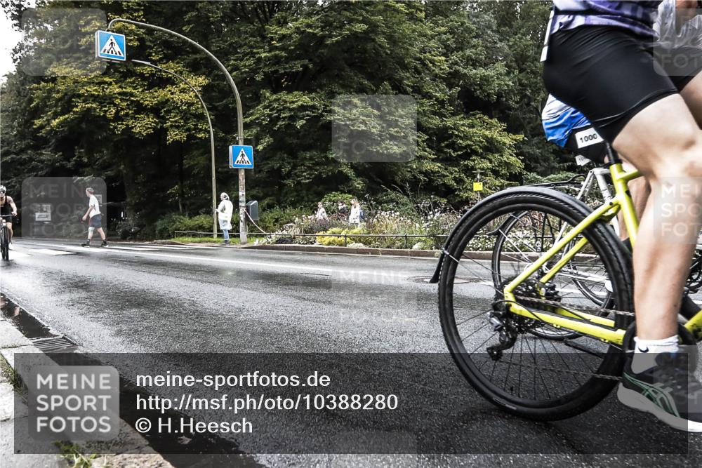 13.09.2026 - Stadtparktriathlon H.Heesch http://msf.ph/oto/10388280 13.09.2026 12:26:43 Radfahren 972, 1000, 1037, 1062, 1063, 1178 meine-sportfotos.de