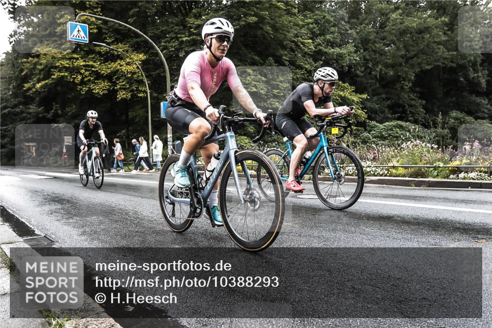 13.09.2026 - Stadtparktriathlon H.Heesch http://msf.ph/oto/10388293 13.09.2026 12:26:53 Radfahren 955, 970, 1024, 1144, 1145 meine-sportfotos.de