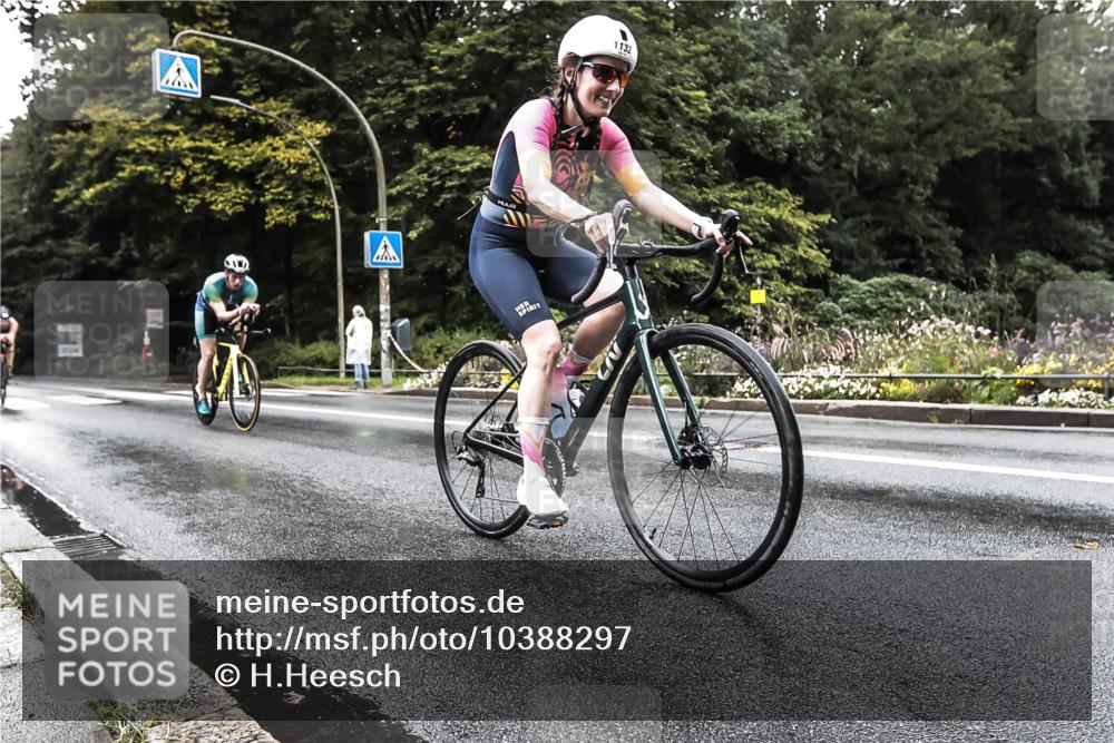 13.09.2026 - Stadtparktriathlon H.Heesch http://msf.ph/oto/10388297 13.09.2026 12:27:09 Radfahren 1028, 1132, 1177, 1187 meine-sportfotos.de