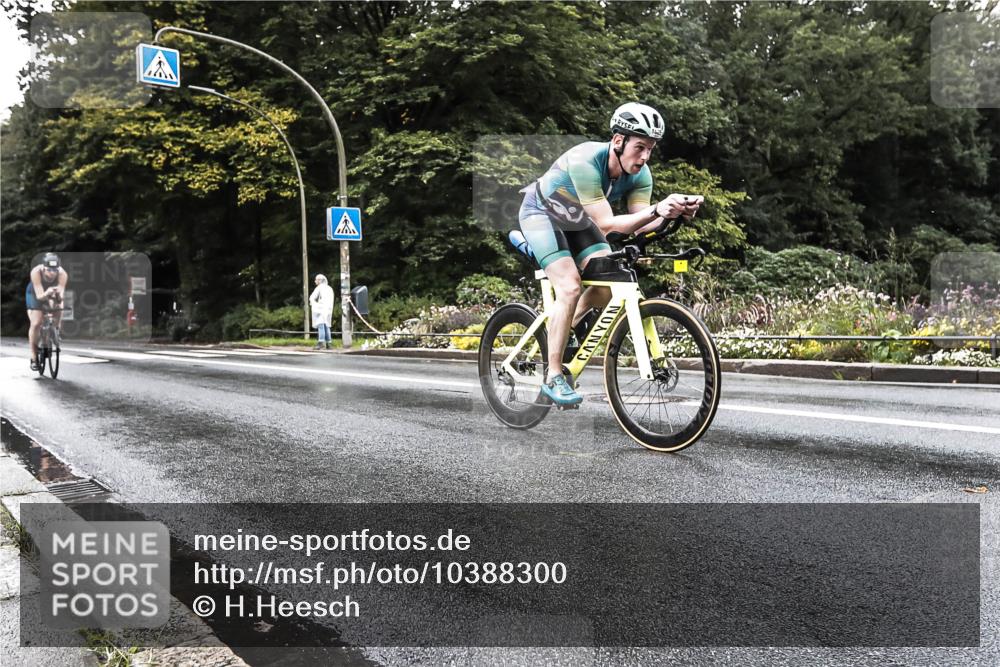 13.09.2026 - Stadtparktriathlon H.Heesch http://msf.ph/oto/10388300 13.09.2026 12:27:09 Radfahren 1028, 1132, 1177, 1187 meine-sportfotos.de