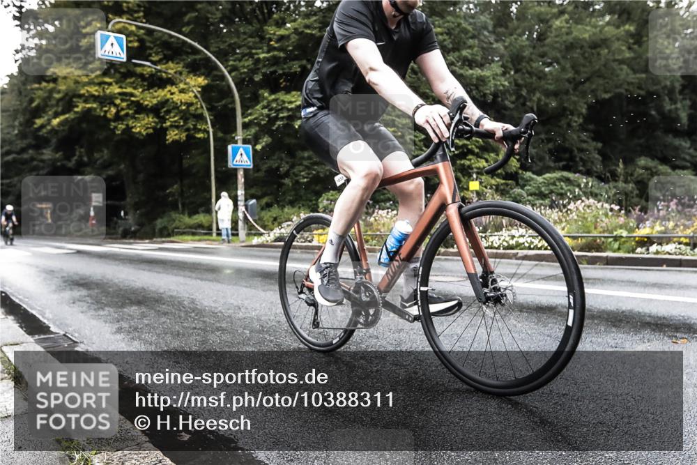 13.09.2026 - Stadtparktriathlon H.Heesch http://msf.ph/oto/10388311 13.09.2026 12:27:26 Radfahren 1033, 1077, 1169 meine-sportfotos.de