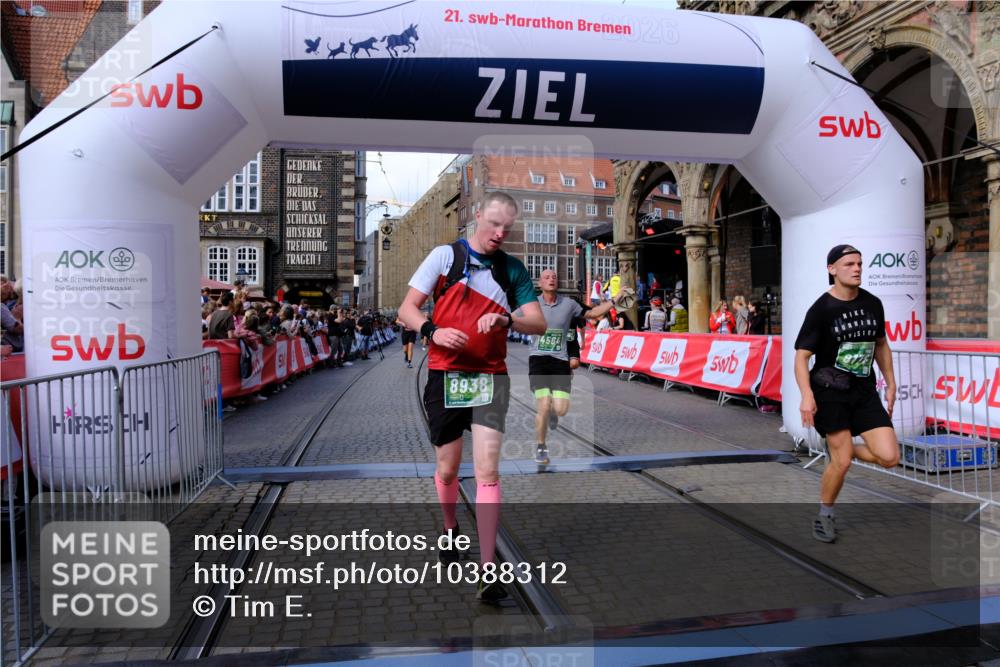 13.09.2026 - 21. swb-Marathon Bremen Tim E. http://msf.ph/oto/10388312 13.09.2026 13:29:00 Ziel 613, 1914, 2276, 2764, 2891, 3028, 3348, 3444, 4102, 4564, 5267, 5531, 5691, 6914, 6957, 7134, 7263, 7527, 8938, 9176, 9562, 13012, 13174 meine-sportfotos.de