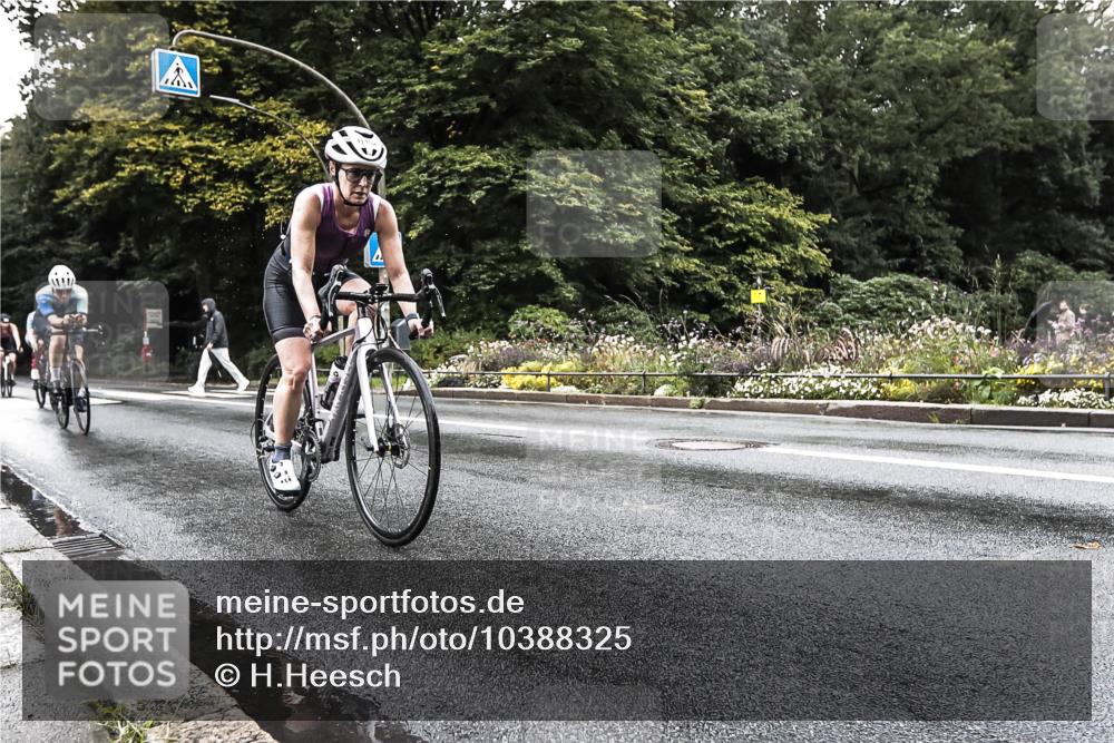 13.09.2026 - Stadtparktriathlon H.Heesch http://msf.ph/oto/10388325 13.09.2026 12:27:44 Radfahren 1007, 1075, 1102, 1112, 1181 meine-sportfotos.de