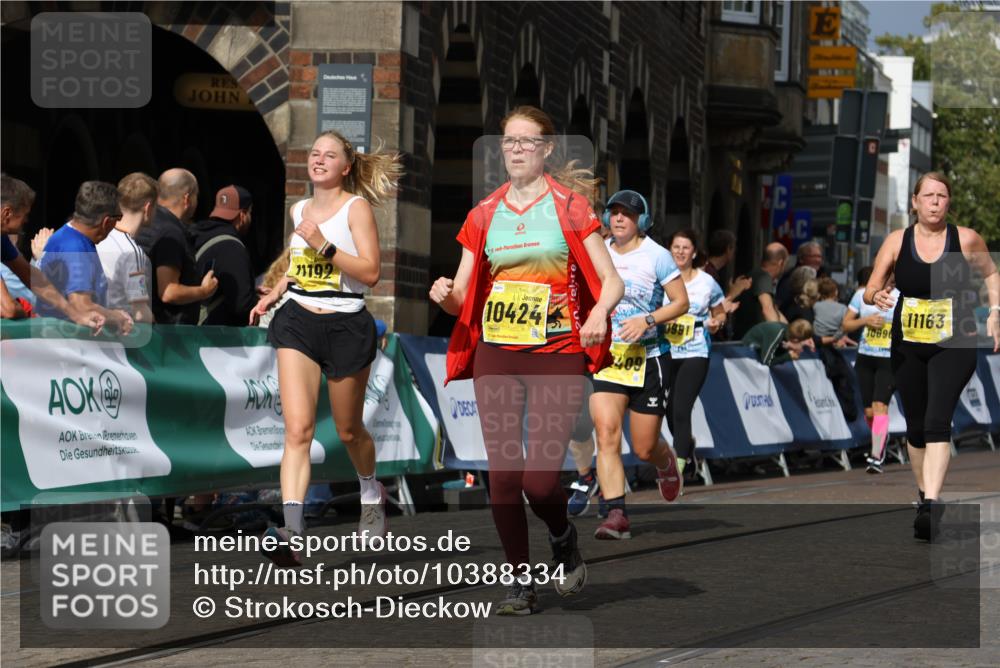 13.09.2026 - 21. swb-Marathon Bremen Strokosch-Dieckow http://msf.ph/oto/10388334 13.09.2026 11:09:42 Ziel 10314, 10556, 10664, 10686, 10694, 10769, 10823, 10981, 10983, 11225, 11764, 11882, 11883, 11914, 11915, 11987, 11995, 12322, 12474, 12491, 12532, 13607, 10435, 10645, 10737, 11383, 11437, 11441, 12449 meine-sportfotos.de