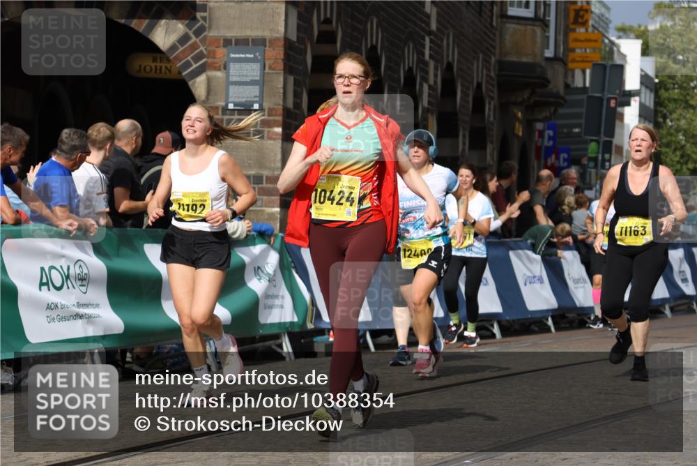 13.09.2026 - 21. swb-Marathon Bremen Strokosch-Dieckow http://msf.ph/oto/10388354 13.09.2026 11:09:43 Ziel 10314, 10556, 10664, 10686, 10694, 10769, 10823, 10981, 10983, 11225, 11764, 11882, 11883, 11914, 11915, 11995, 12322, 12474, 12491, 12532, 13607, 10435, 10645, 10737, 11119, 11383, 11437, 11441, 12449 meine-sportfotos.de