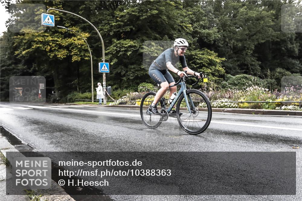 13.09.2026 - Stadtparktriathlon H.Heesch http://msf.ph/oto/10388363 13.09.2026 12:28:20 Radfahren 1004, 1113, 1158 meine-sportfotos.de