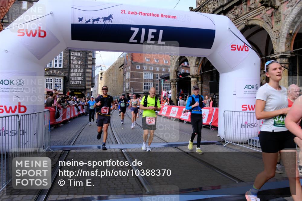 13.09.2026 - 21. swb-Marathon Bremen Tim E. http://msf.ph/oto/10388370 13.09.2026 13:29:11 Ziel 430, 565, 687, 722, 725, 936, 1014, 1274, 1688, 2223, 2276, 2378, 2851, 2891, 3348, 3419, 3444, 3665, 3938, 5225, 5267, 5531, 5691, 5865, 6099, 6817, 6937, 6955, 7134, 7263, 7527, 8984, 8985, 9562, 13174 meine-sportfotos.de