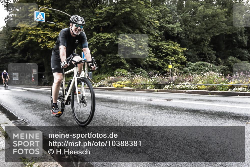 13.09.2026 - Stadtparktriathlon H.Heesch http://msf.ph/oto/10388381 13.09.2026 12:28:59 Radfahren 953, 1006, 1050, 1066, 1149 meine-sportfotos.de