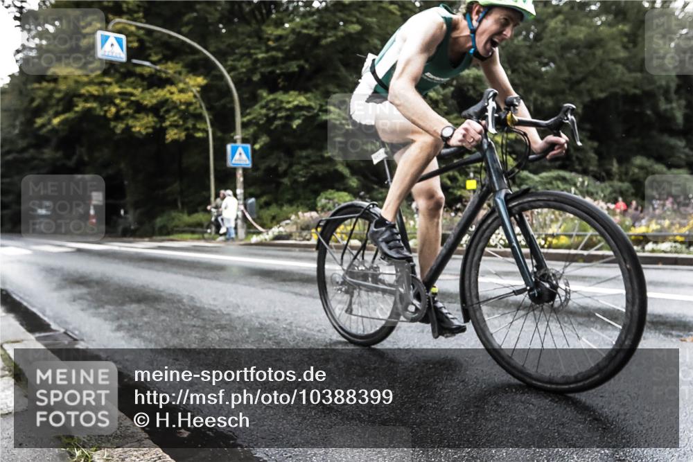 13.09.2026 - Stadtparktriathlon H.Heesch http://msf.ph/oto/10388399 13.09.2026 12:29:20 Radfahren 957, 1076 meine-sportfotos.de
