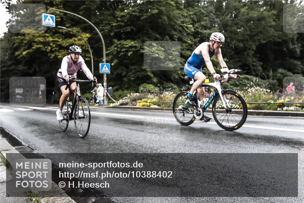 13.09.2026 - Stadtparktriathlon H.Heesch http://msf.ph/oto/10388402 13.09.2026 12:29:24 Radfahren 960, 1035, 1076, 1123 meine-sportfotos.de