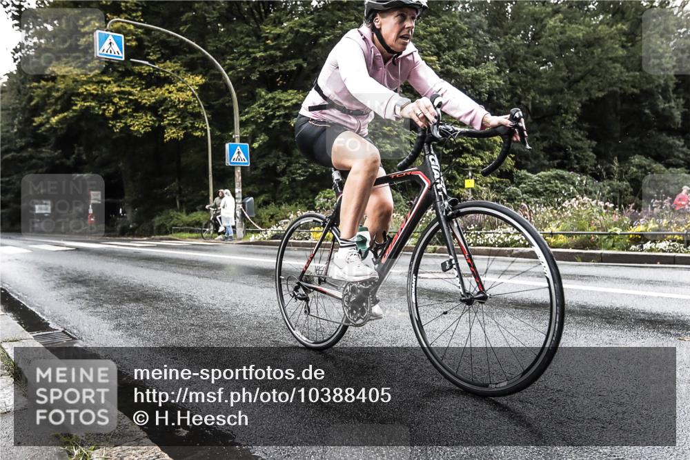 13.09.2026 - Stadtparktriathlon H.Heesch http://msf.ph/oto/10388405 13.09.2026 12:29:25 Radfahren 960, 1035, 1076, 1123 meine-sportfotos.de