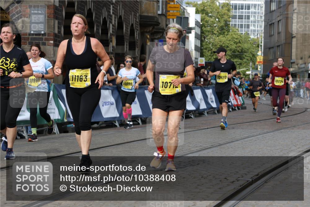 13.09.2026 - 21. swb-Marathon Bremen Strokosch-Dieckow http://msf.ph/oto/10388408 13.09.2026 11:09:45 Ziel 10424, 10556, 10664, 10686, 10694, 10769, 10823, 10981, 10983, 11192, 11225, 11764, 11882, 11883, 11914, 11915, 11995, 12322, 12474, 12491, 12532, 13607, 10299, 10435, 10645, 10737, 11119, 11383, 11437, 11441, 12449 meine-sportfotos.de