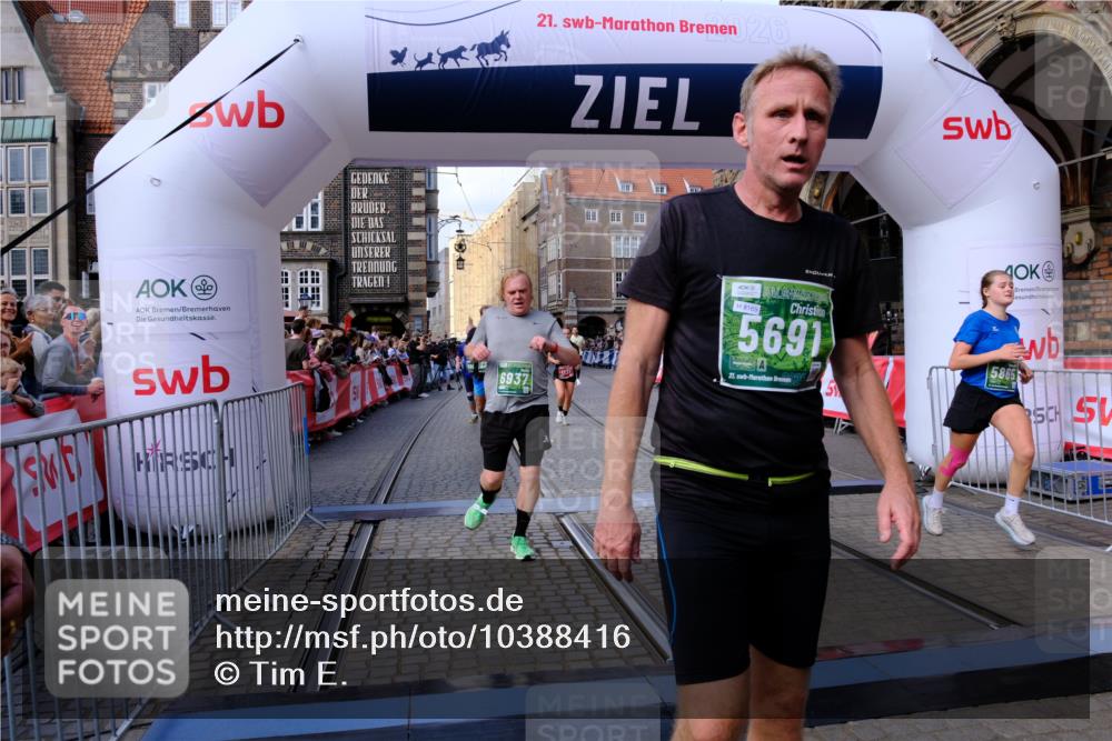 13.09.2026 - 21. swb-Marathon Bremen Tim E. http://msf.ph/oto/10388416 13.09.2026 13:29:16 Ziel 394, 430, 565, 687, 722, 725, 745, 936, 1014, 1274, 1688, 2070, 2223, 2276, 2378, 2851, 3419, 3444, 3665, 3938, 4590, 5225, 5267, 5531, 5691, 5865, 6099, 6817, 6937, 6955, 7134, 8984, 8985, 9562, 13174 meine-sportfotos.de