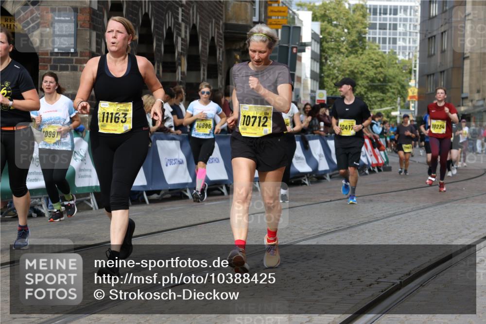 13.09.2026 - 21. swb-Marathon Bremen Strokosch-Dieckow http://msf.ph/oto/10388425 13.09.2026 11:09:45 Ziel 10424, 10556, 10664, 10686, 10694, 10769, 10823, 10981, 10983, 11192, 11225, 11764, 11882, 11883, 11914, 11915, 11995, 12322, 12474, 12491, 12532, 13607, 10299, 10435, 10645, 10737, 11119, 11383, 11437, 11441, 12449 meine-sportfotos.de
