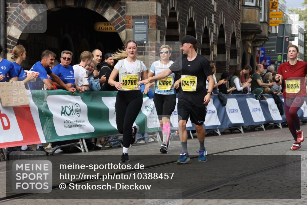 13.09.2026 - 21. swb-Marathon Bremen Strokosch-Dieckow http://msf.ph/oto/10388457 13.09.2026 11:09:48 Ziel 10386, 10424, 10556, 10664, 10694, 10712, 10769, 10823, 10981, 11192, 11225, 11882, 11883, 11914, 11915, 11937, 11995, 12322, 12409, 12474, 12491, 12532, 13607, 10299, 10435, 10645, 10751, 11119, 11383, 11437, 11441 meine-sportfotos.de
