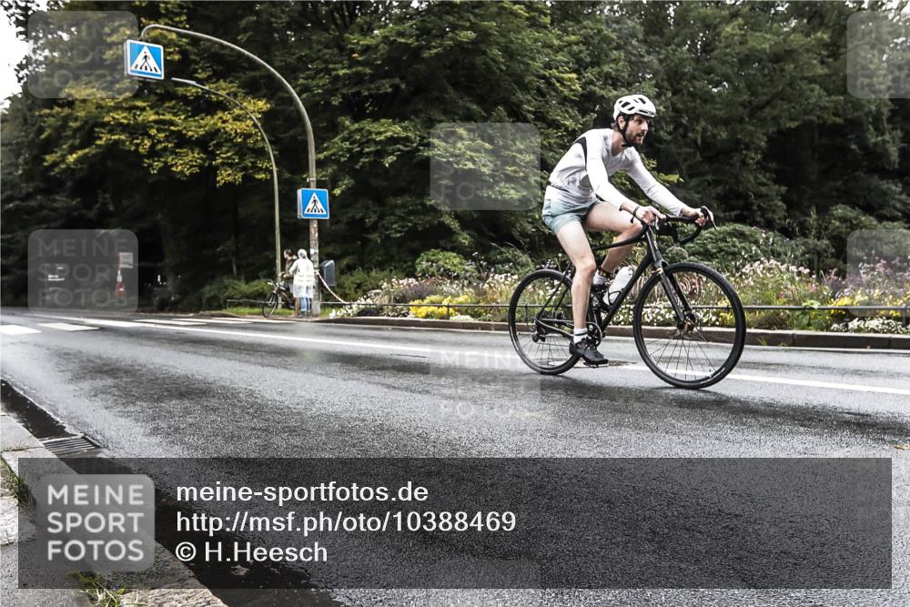 13.09.2026 - Stadtparktriathlon H.Heesch http://msf.ph/oto/10388469 13.09.2026 12:30:15 Radfahren 996, 1151 meine-sportfotos.de