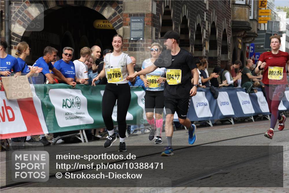 13.09.2026 - 21. swb-Marathon Bremen Strokosch-Dieckow http://msf.ph/oto/10388471 13.09.2026 11:09:48 Ziel 10386, 10424, 10556, 10664, 10694, 10712, 10769, 10823, 10981, 11192, 11225, 11882, 11883, 11914, 11915, 11937, 11995, 12322, 12409, 12474, 12491, 12532, 13607, 10299, 10435, 10645, 10751, 11119, 11383, 11437, 11441 meine-sportfotos.de
