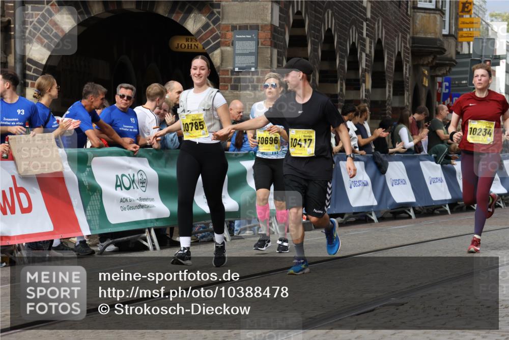 13.09.2026 - 21. swb-Marathon Bremen Strokosch-Dieckow http://msf.ph/oto/10388478 13.09.2026 11:09:48 Ziel 10386, 10424, 10556, 10664, 10694, 10712, 10769, 10823, 10981, 11192, 11225, 11882, 11883, 11914, 11915, 11937, 11995, 12322, 12409, 12474, 12491, 12532, 13607, 10299, 10435, 10645, 10751, 11119, 11383, 11437, 11441 meine-sportfotos.de