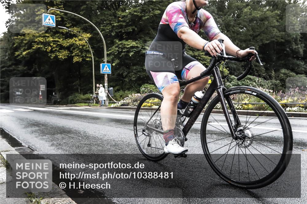 13.09.2026 - Stadtparktriathlon H.Heesch http://msf.ph/oto/10388481 13.09.2026 12:30:29 Radfahren 1140 meine-sportfotos.de
