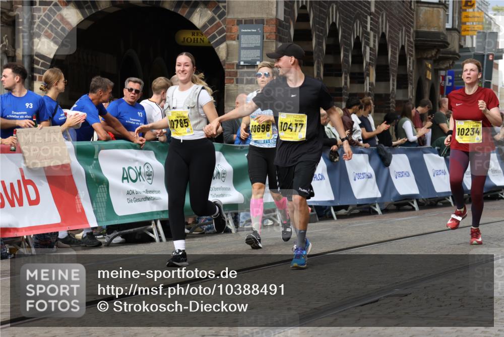 13.09.2026 - 21. swb-Marathon Bremen Strokosch-Dieckow http://msf.ph/oto/10388491 13.09.2026 11:09:48 Ziel 10386, 10424, 10556, 10664, 10694, 10712, 10769, 10823, 10981, 11192, 11225, 11882, 11883, 11914, 11915, 11937, 11995, 12322, 12409, 12474, 12491, 12532, 13607, 10299, 10435, 10645, 10751, 11119, 11383, 11437, 11441 meine-sportfotos.de